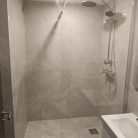 Belle Calme Au 4e Etage Sans Ascenseur Rum i privatbostad Grenoble