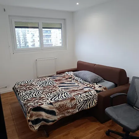Belle Calme Au 4e Etage Sans Ascenseur ホームステイ グルノーブル